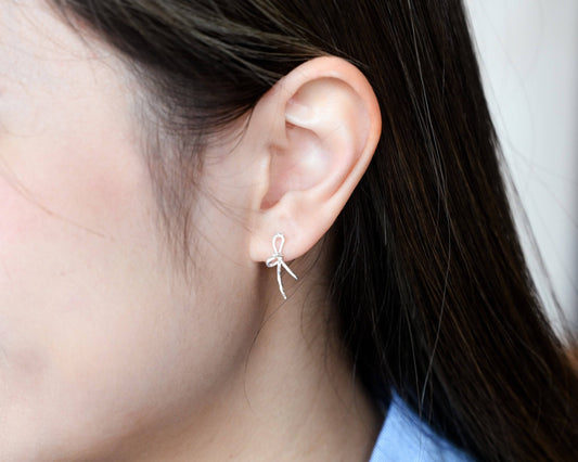 Silver Dainty Knot Earrings