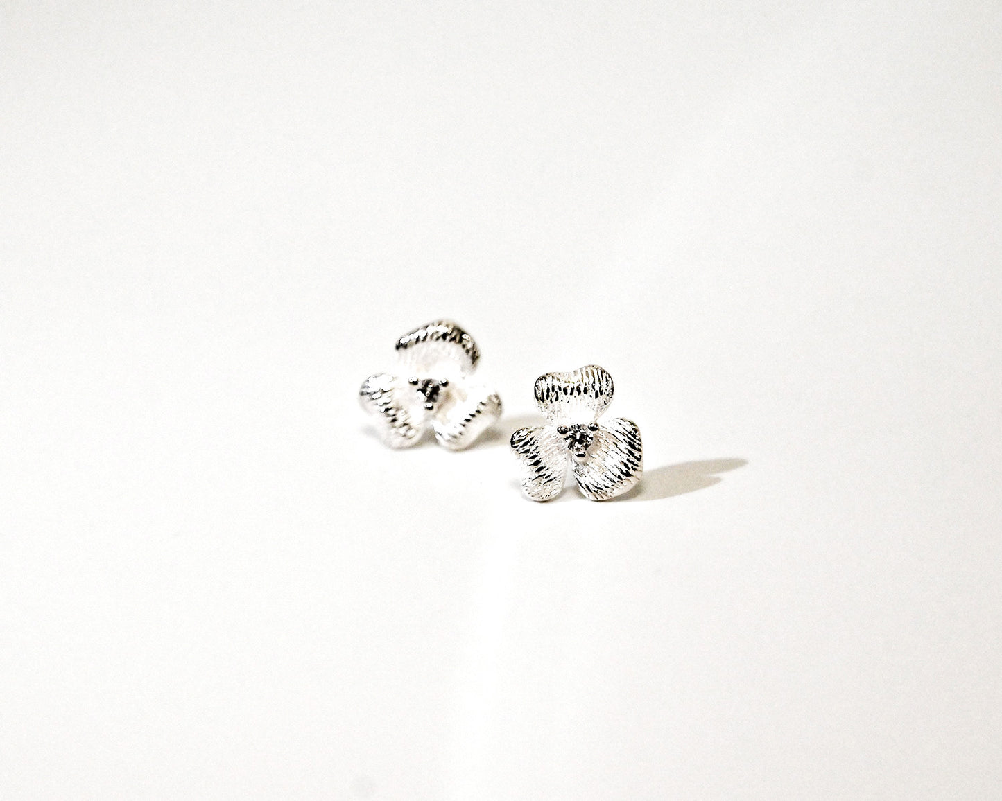 Dainty Petal Stud Earrings